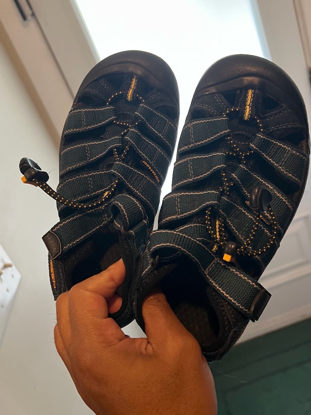 Keen Kids Black Sport Water Shoes - Size 3 US.